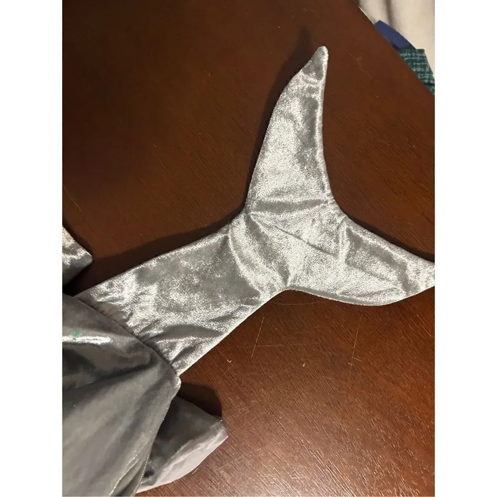 2 piece great white shark costume size 2/3 youth